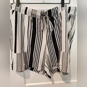 Lularoe Jessica Shorts